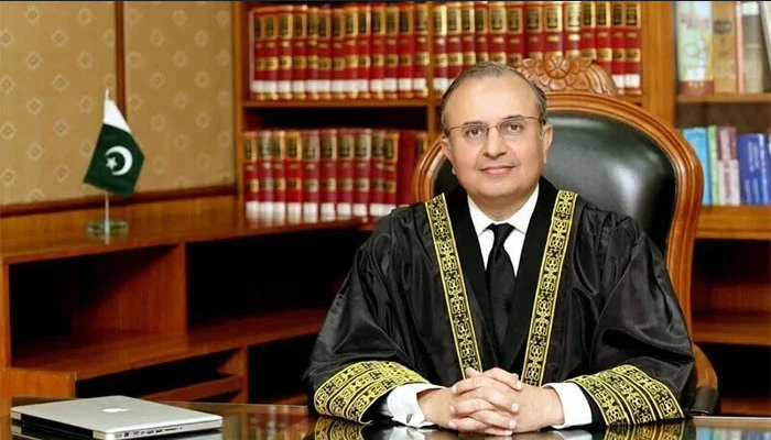 جسٹس منصور علی شاہ کی آئینی بینچ کی مدت میں توسیع کی مخالفت