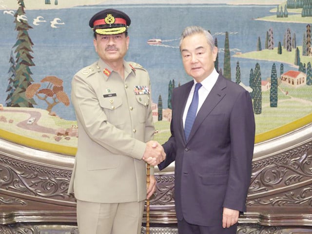 (فیلڈ مارشل کا دورہ چین، سیاسی و عسکری قیادت سے ملاقاتیں )ہائبرڈ اور روایتی خطرات سے نمٹنے کیلئے مشترکہ عزم کا اعادہ