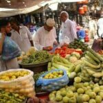 سیلاب کو جواز بناکر مہنگائی کا طوفان، حکومت نے نمٹنے کیلئے کمیٹی قائم کردی