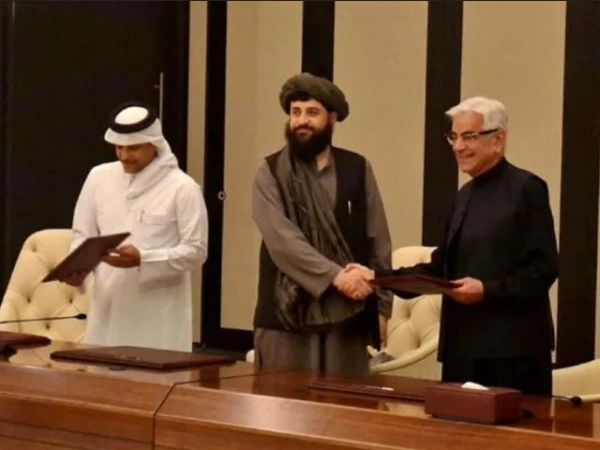 دوحا مذاکرات کامیاب ،پاکستان اور افغانستان فوری جنگ بندی پر راضی