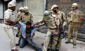 کشمیریوں کا بھارتی جارحیت کیخلاف یوم سیاہ منانے کا اعلان