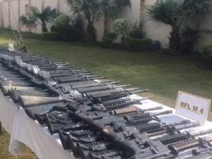 فتنہ الخوارج سے امریکی ہتھیاروں کا بڑا ذخیرہ برآمد