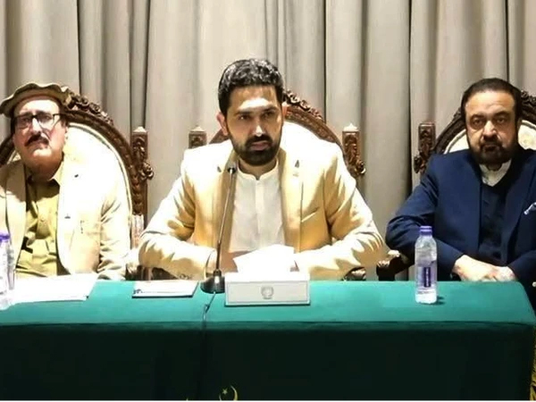 خیبرپختونخوا میں اجازت کے بغیر فوجی آپریشن مسلط کیے جا رہے ہیں،سہیل آفریدی