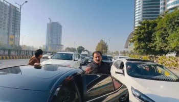 اپوزیشن اتحادکے قافلے پر حملہ،پنجاب حکومت کا مختلف شہروں میں کریک ڈائون