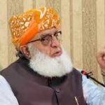 دنیا میں کچھ تنظیمیں دھڑلے سے جمہوریت کو کفر کہتی ہیں،فضل الرحمان