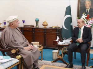 محمود اچکزئی کا شہباز شریف کو خط، عمران خان کا طبی معائنہ ذاتی معالجین سے کرانے کامطالبہ