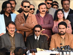 کارکنان نکل آئے تو بھاگنے نہیں دیں گے، پی ٹی آئی قیادت