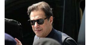 عمران خان کی دائیں آنکھ متاثر، میڈیکل رپورٹ اہل خانہ کو موصول