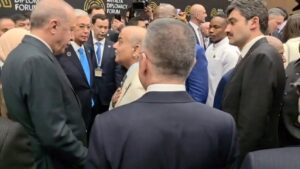 وزیرِ اعظم کی انطالیہ ڈپلومیسی فورم میں شریک عالمی رہنمائوں سے غیر رسمی ملاقاتیں