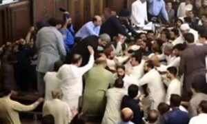 سٹی کونسل اجلاس ، جماعت اسلامی، پیپلز پارٹی ارکان میں ہاتھا پائی