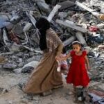 اسرائیل نے لبنان میں معصوم پھولوں کو نشانے پر رکھ لیا( 200سے زائد بچے شہید)