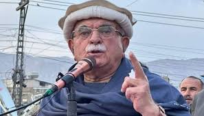 کپتان سے ملاقات کرائیں ورنہ پارلیمنٹ نہیں چلے گی،محموداچکزئی کی حکومت کودھمکی