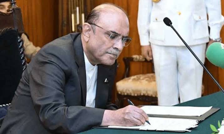 خیبر پختونخوا میں ایمرجنسی اور گورنر راج نافذ، صدر مملکت کے سمری پر دستخط